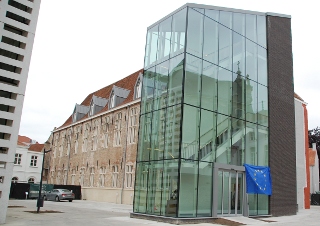 Nieuwe gebouwen Europacollege ingehuldigd aan Verversdijk