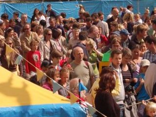 Circusschool Woesh toont eigen kunnen op circusfestival